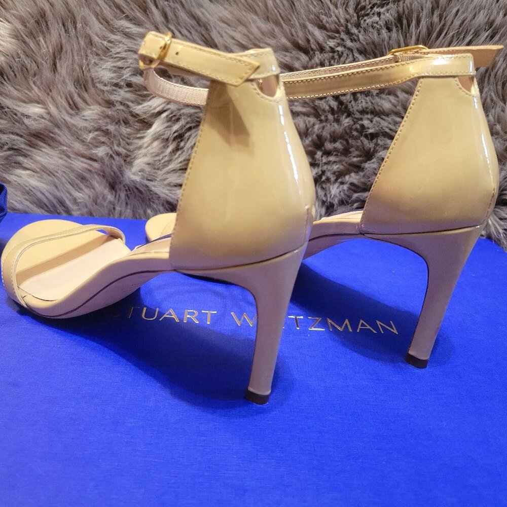 Stuart Weitzman, Nunaked Nude Patent Sandals, Size 9